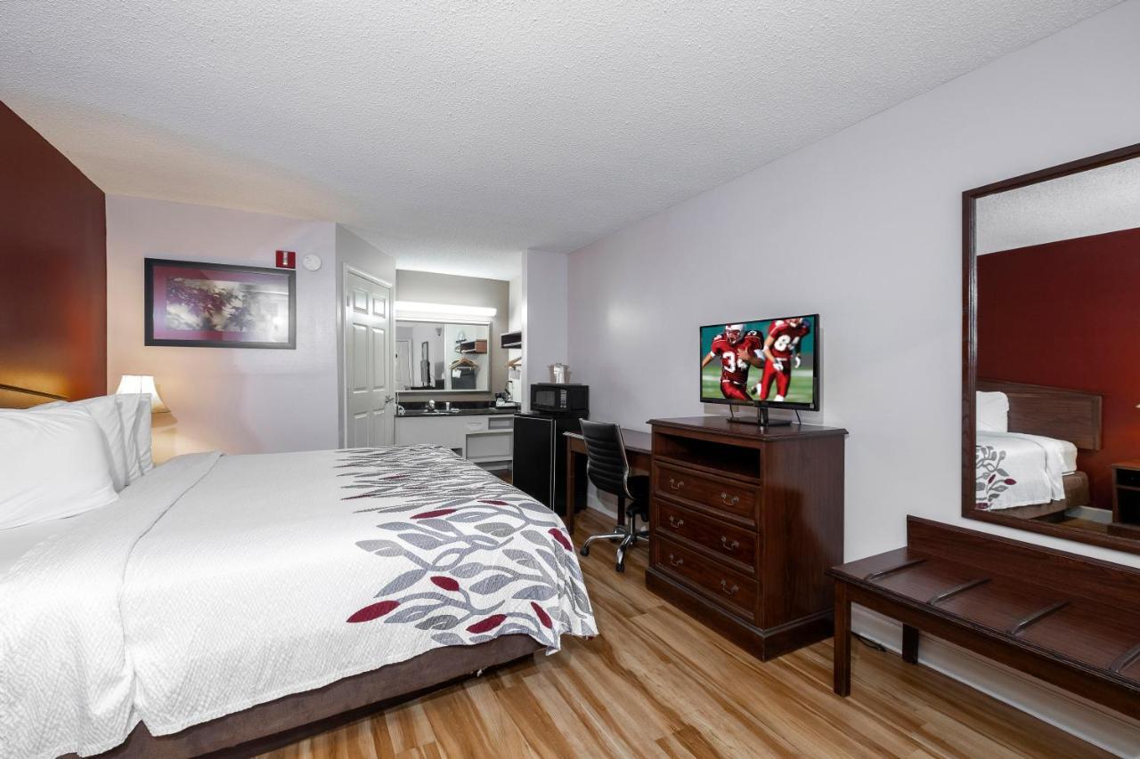Red Roof Inn & Suites Wilson Kültér fotó